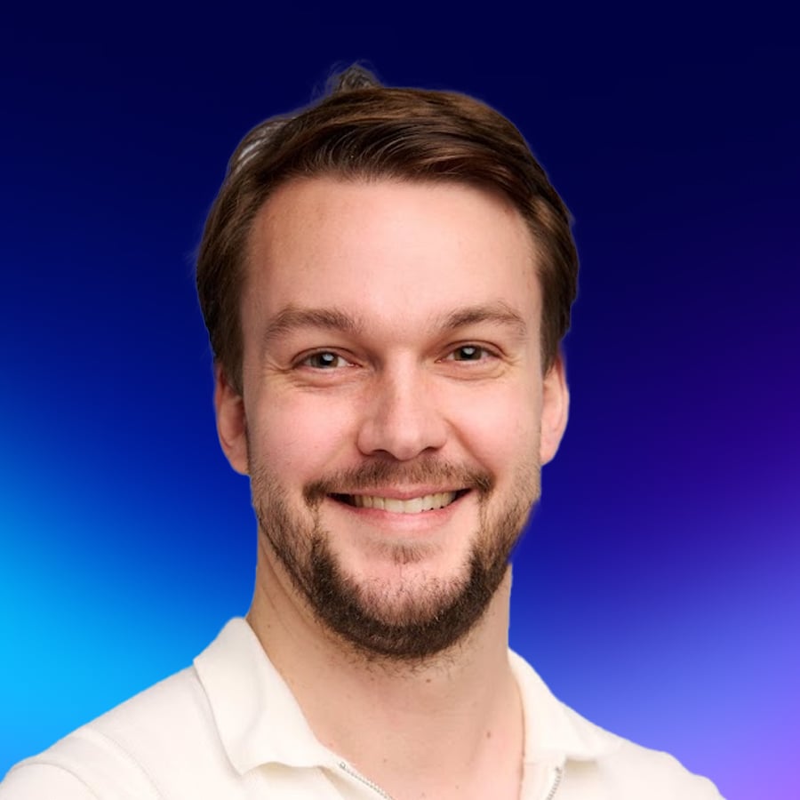 Freddie_Headshot